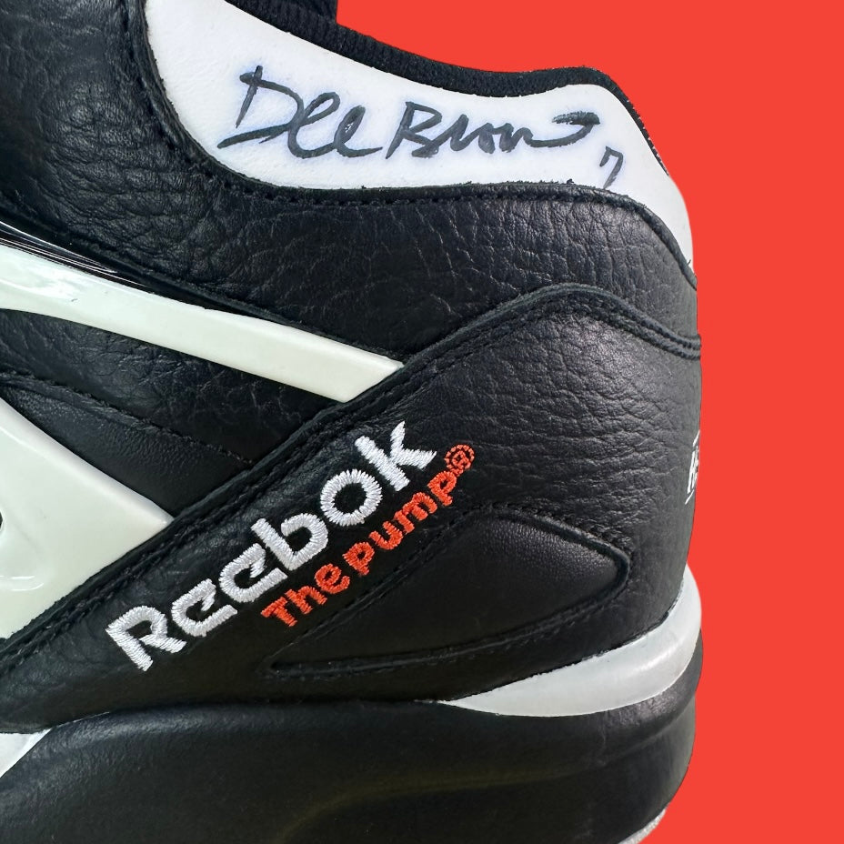 Reebok Pump Omni Lite signed by Dee Brown sz 9.5 Sneakers
